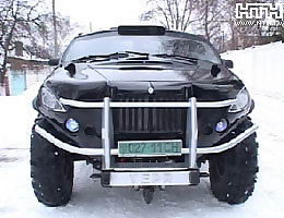 В Украине создали броню транспортное средство по пересеченной местности джипом